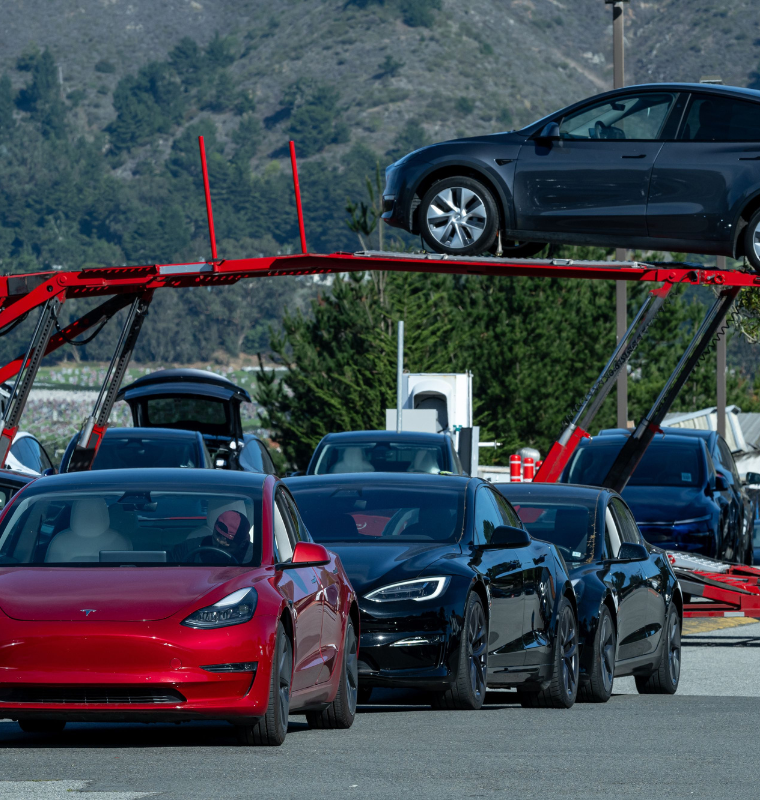 Tesla Challenges California Regulator Over Self-Driving Marketing Dispute