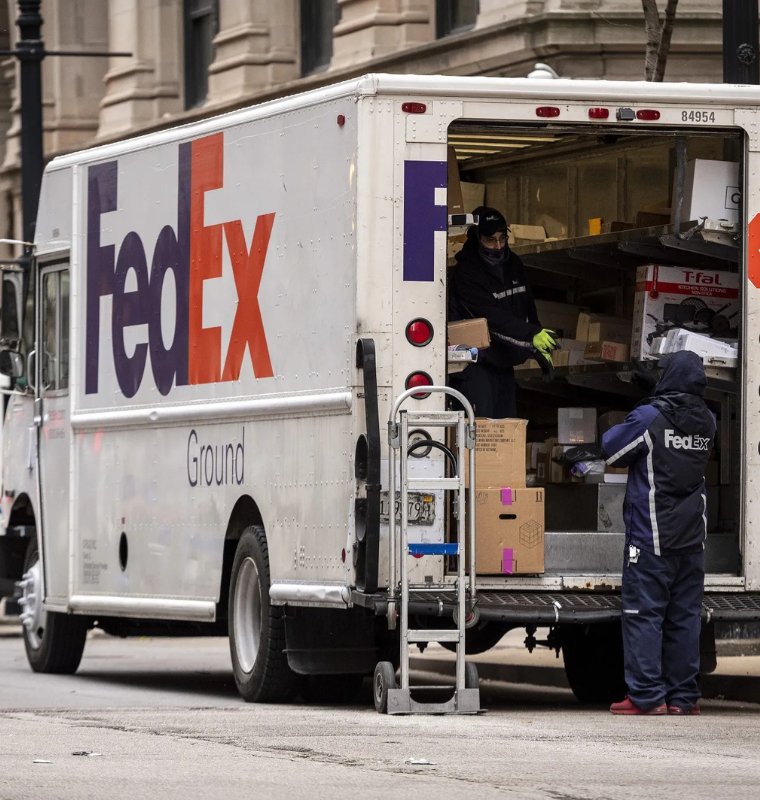 FedEx Delivers Strong Earnings Beat and Lifts Outlook on Operational Momentum