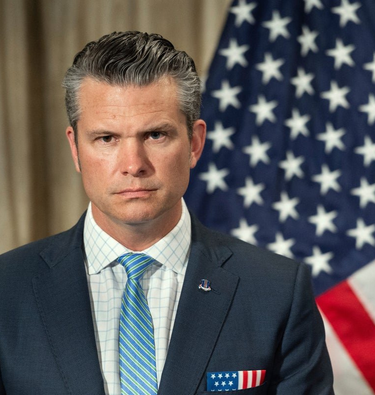 Report Claims Hegseth-Linked Broker Explored Defense ETF Investment Ahead of Iran Conflict