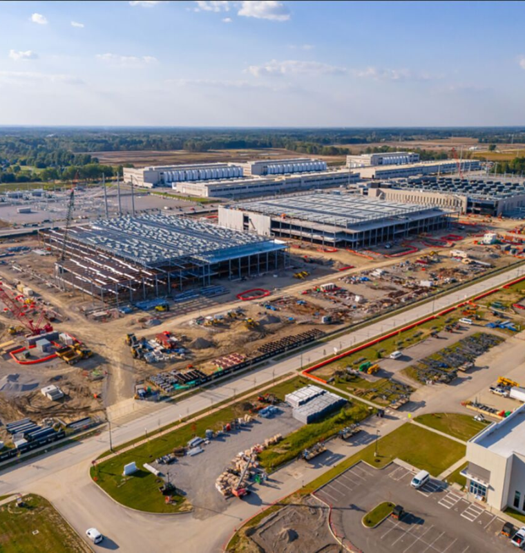 Inside the $7 Trillion AI Data Center Surge Reshaping Global Finance