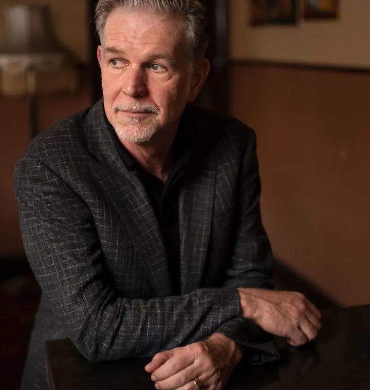 Netflix Shares Slide Despite Earnings Beat as Leadership Shift and Outlook Weigh on Sentiment