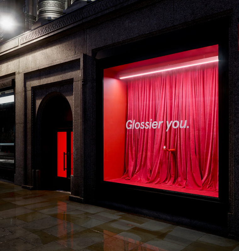 Glossier — The Startup That Turned “No-Makeup Makeup” Into a Billion-Dollar Beauty Empire