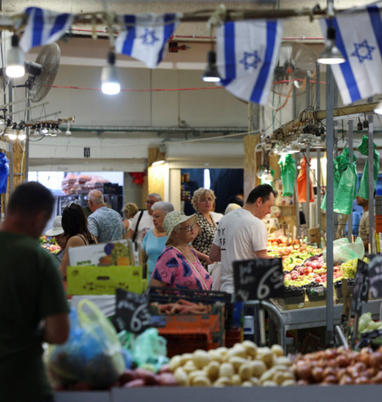 Israel’s Economy Defies War Pressures With Strong Growth and Surging Markets