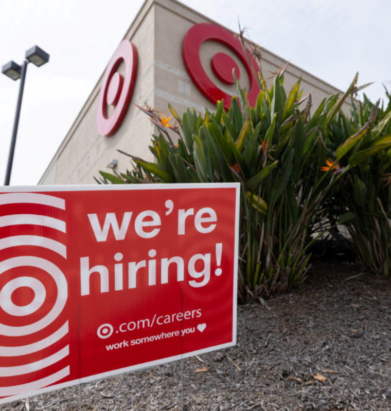 U.S. Retail Hiring Surges Despite Economic Uncertainty as Consumer Spending Holds Strong