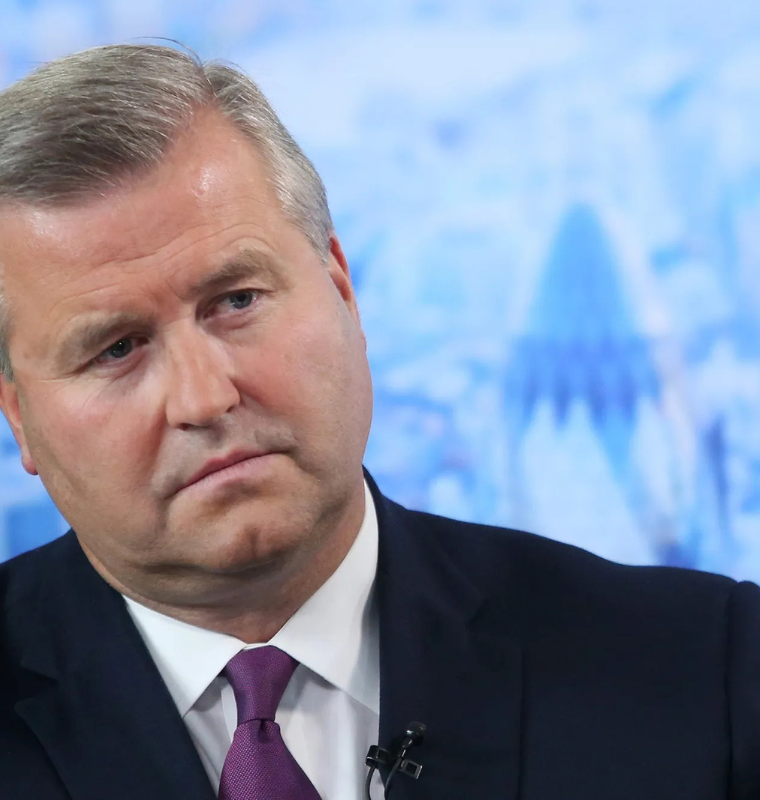 BP Board Shake-Up Sparks Investor Concerns as Chairman Removed in Surprise Exit