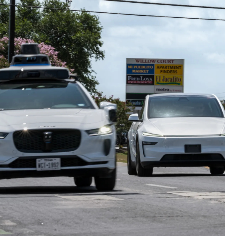 Tesla’s Robotaxi Expansion Trails Waymo as Texas Filings Reveal Small Autonomous Fleet