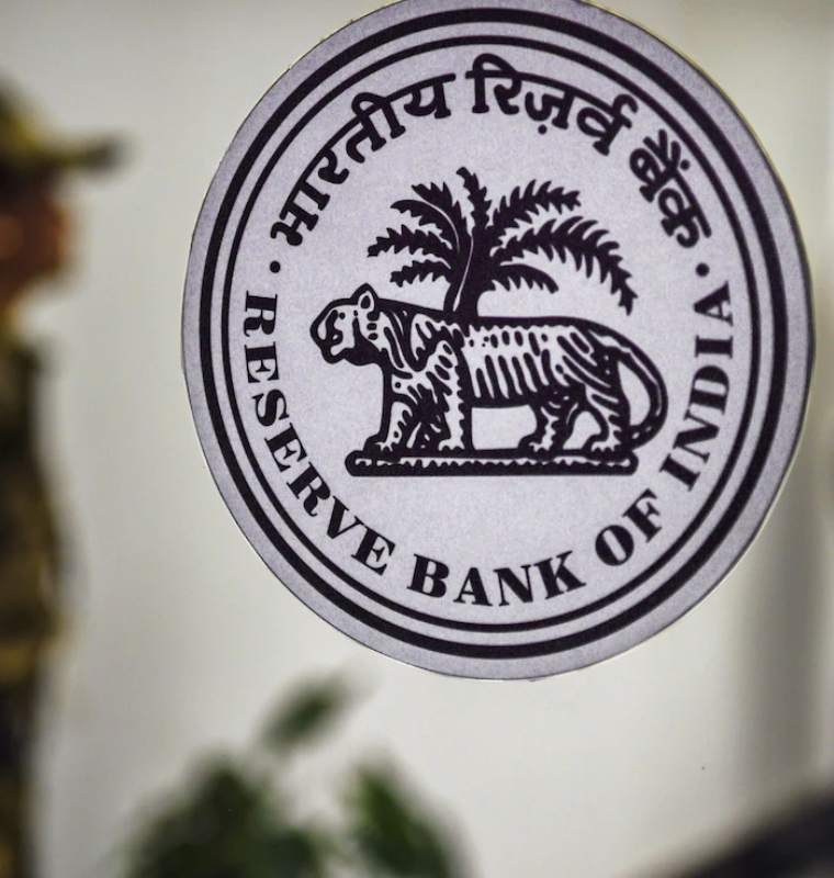 India’s Central Bank Faces Growing Pressure to Raise Rates as Rupee Weakens and Inflation Risks Build