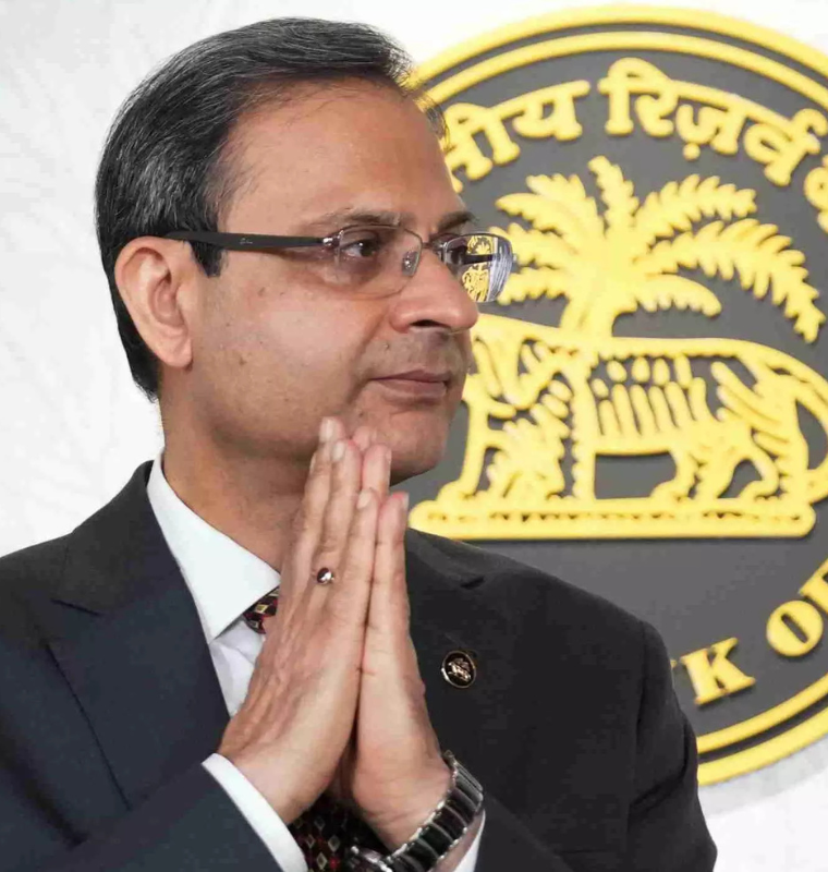 India Holds Interest Rates Steady as Inflation Risks Rise and Growth Outlook Weakens