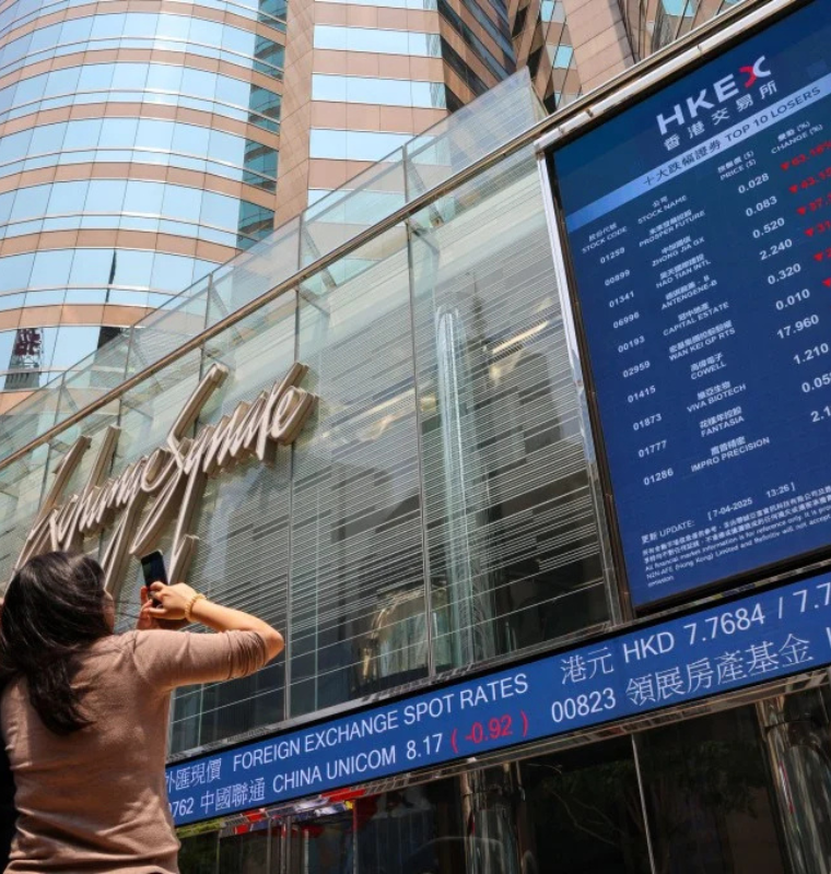 Hong Kong’s Record IPO Surge Faces a New Challenge as Newly Listed Stocks Struggle to Deliver Returns