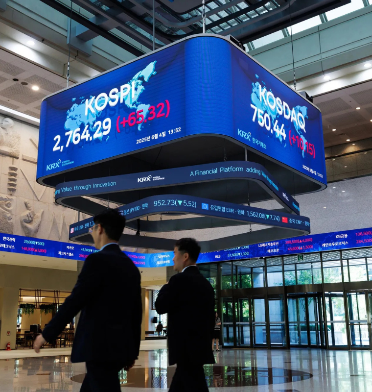 Foreign Investors Pull $62 Billion From South Korean Stocks Despite Historic Market Surge