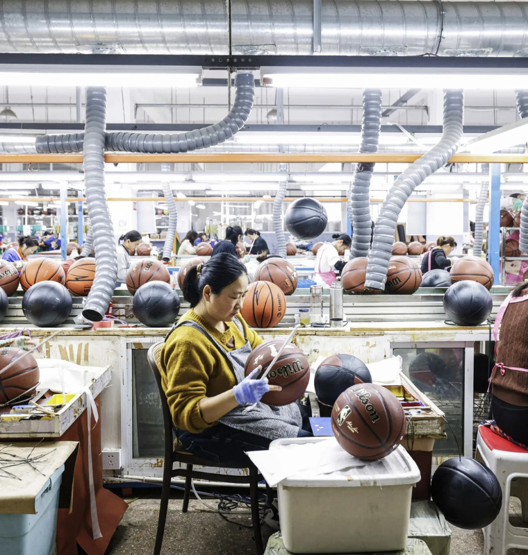 China’s Factory Inflation Surges to Nearly Four-Year High as Energy Shock and AI Demand Drive Costs Higher