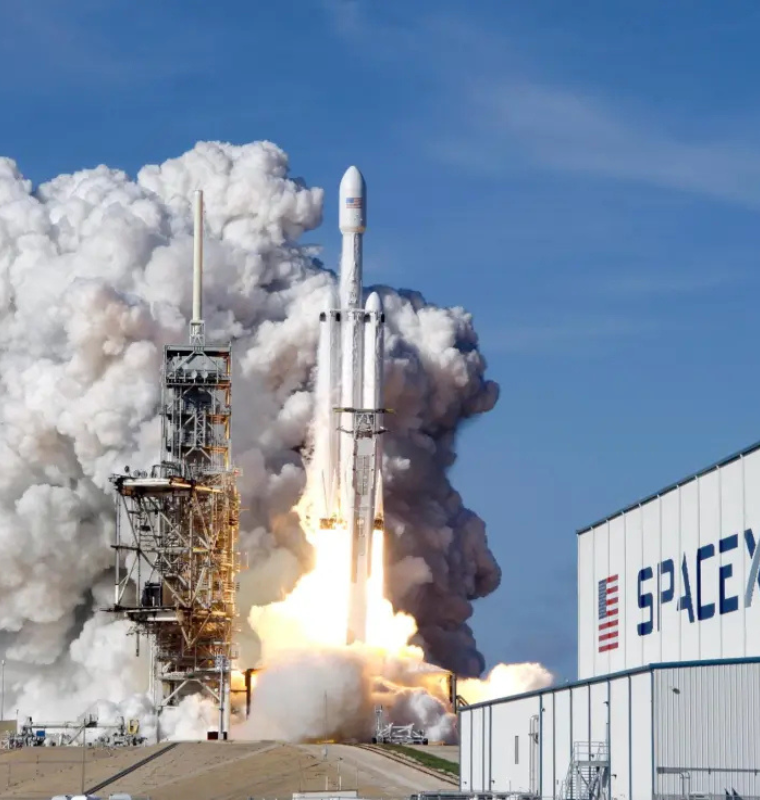 SpaceX's Explosive Market Debut Sparks High-Stakes Trading as Investors Weigh Massive Risks and Rewards