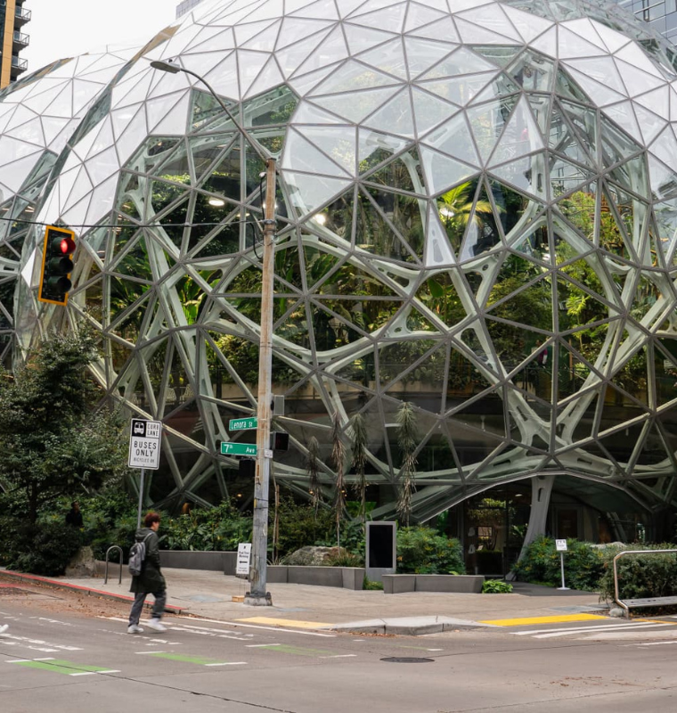 Amazon Faces Employee Backlash as Internal Investigation Follows Criticism of AI Data Center Expansion