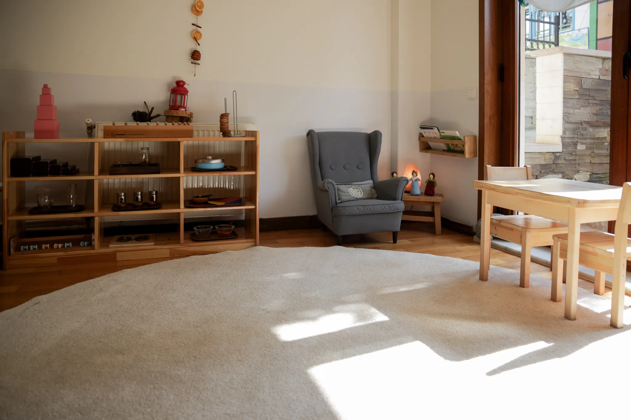 besagac montesori anaokulunun sınıf içnden bir köşe