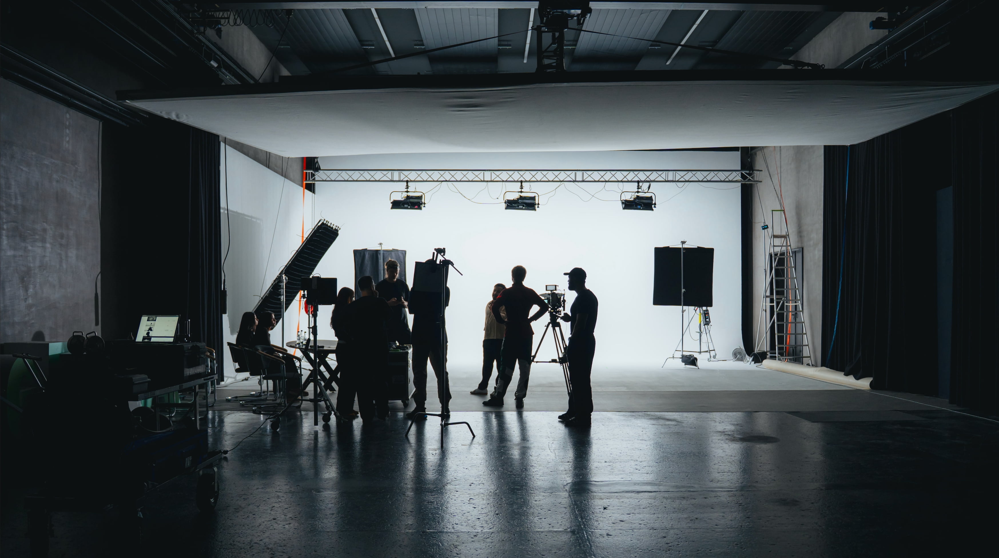 Simple Media Prduction Stuttgart - Peach & Cherry in Esslingen