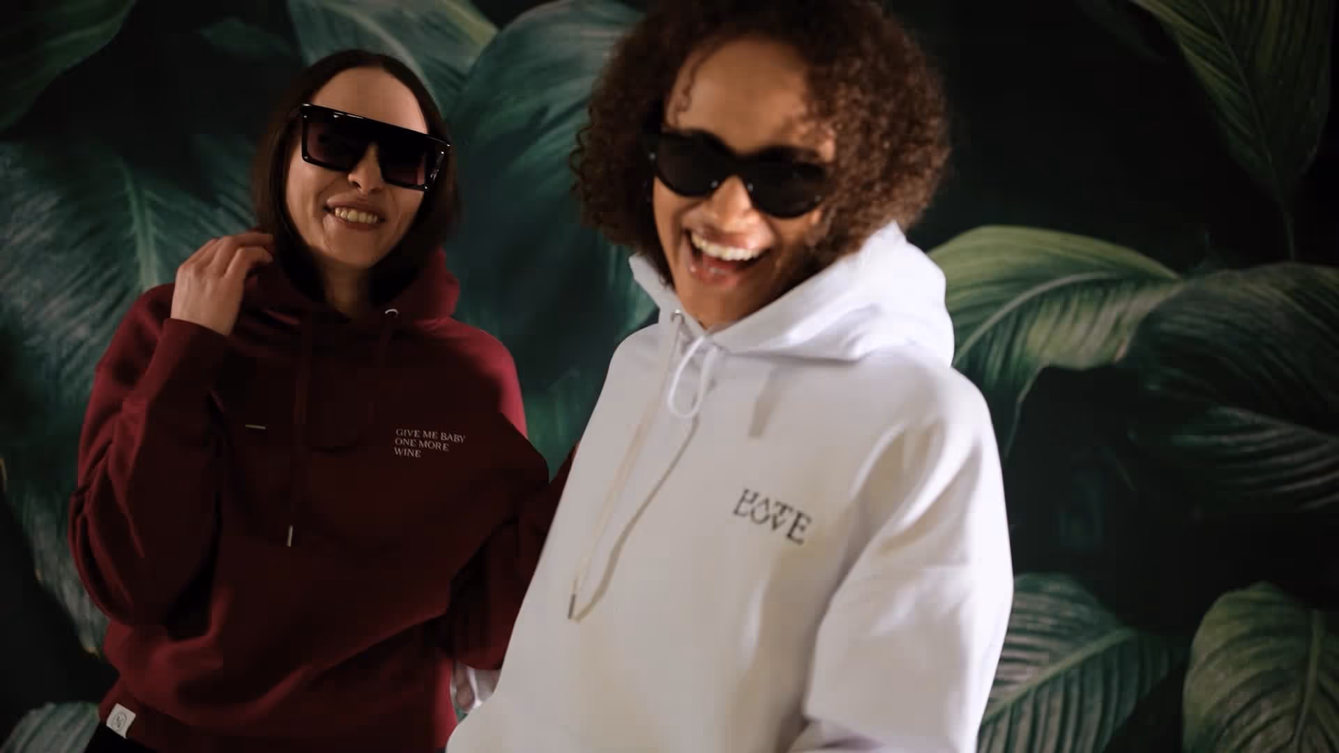 werbevideo menschen mit sonnnenbrille thumbnail