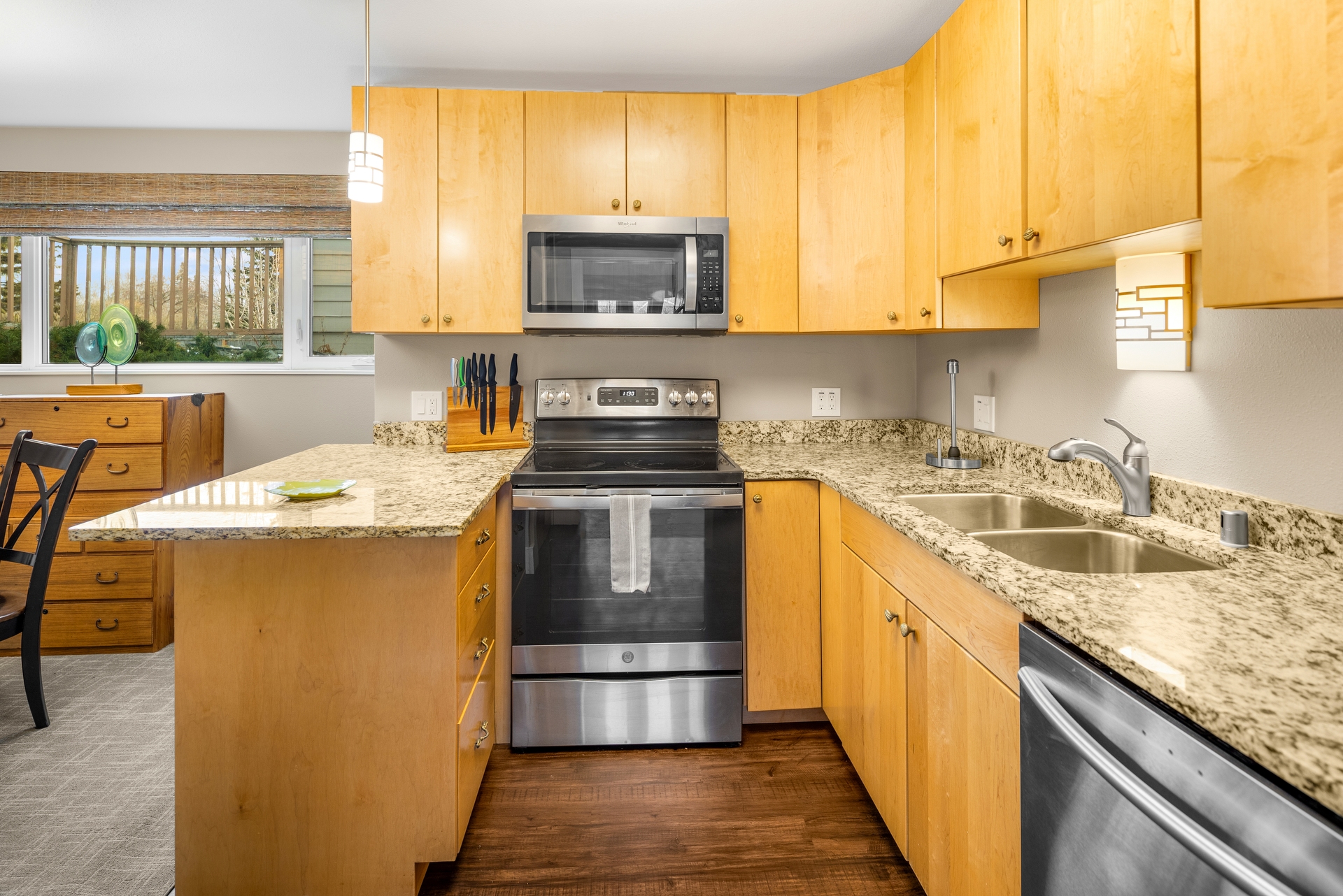 Kitchen in 11th Ave unit 1101-C