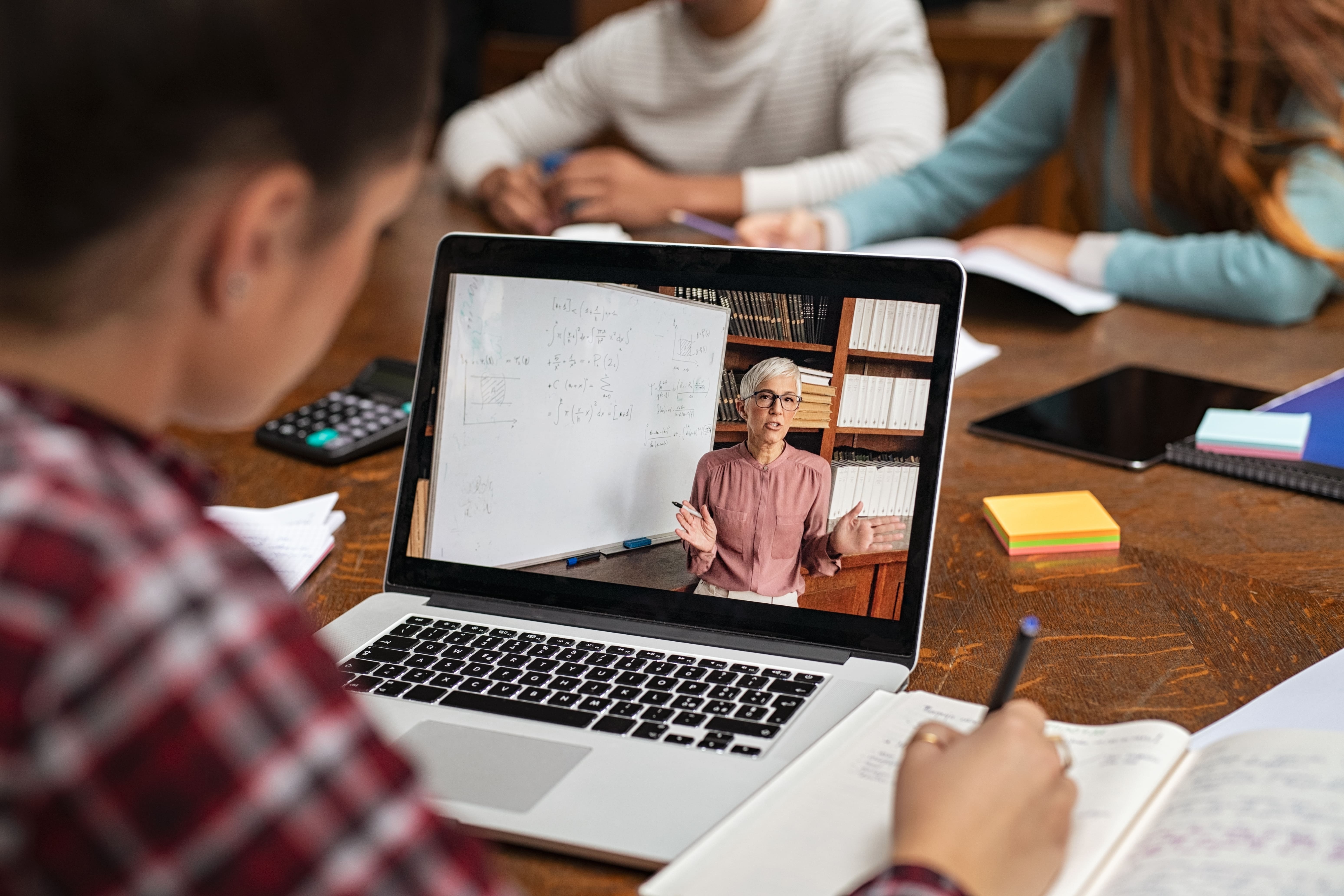 E-Learning Video Production That Keeps Learners Engaged and Learning
