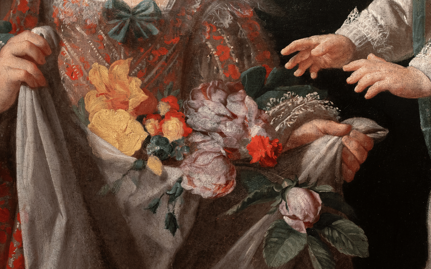 Een close-up van bloemen in handen van mensen