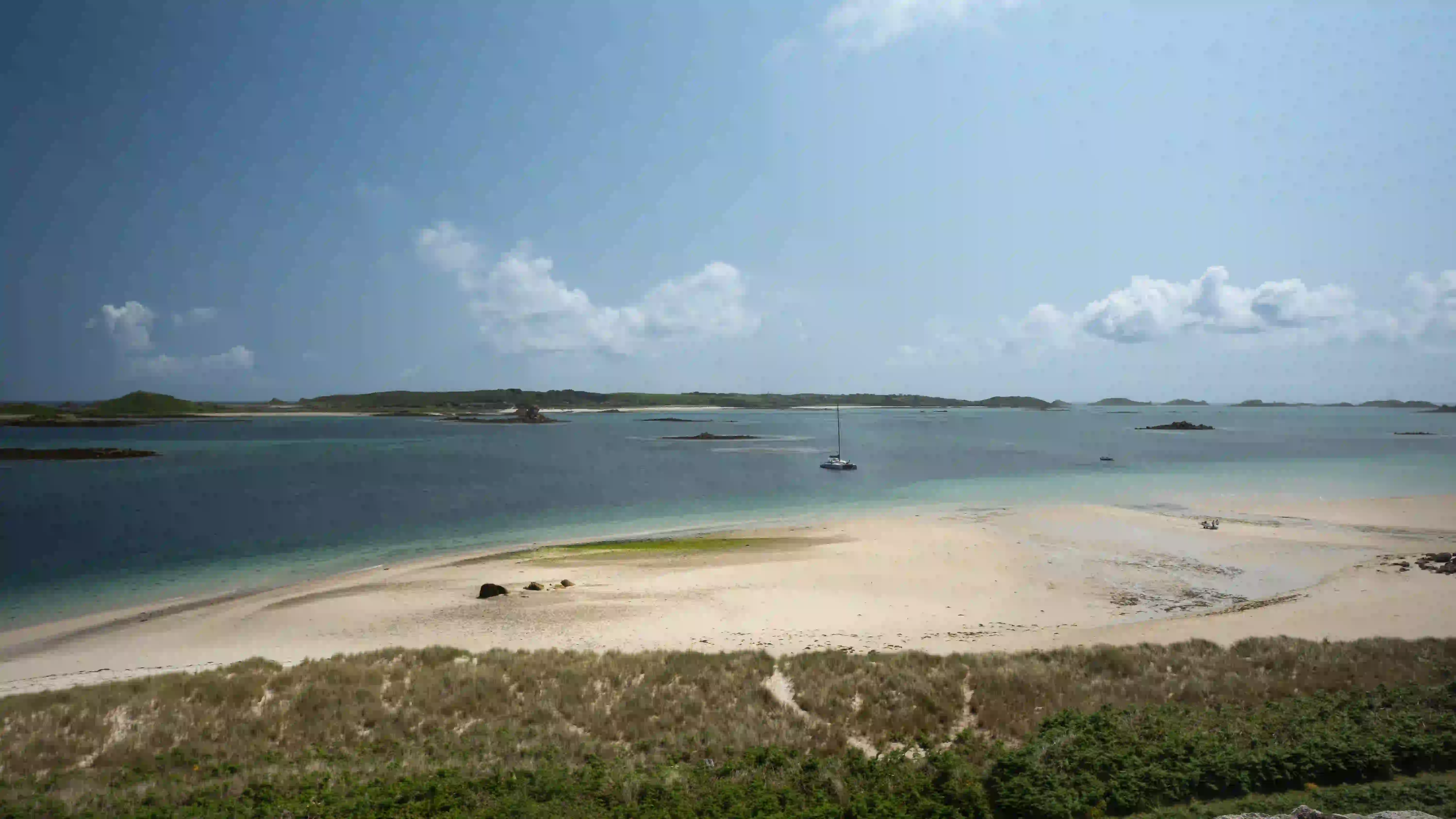 A boat in between the islands 