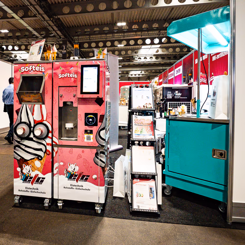Vollautomatische Softeis-Automaten des Eistechnikcenter auf der Gelato International Messe Erfurt 2026