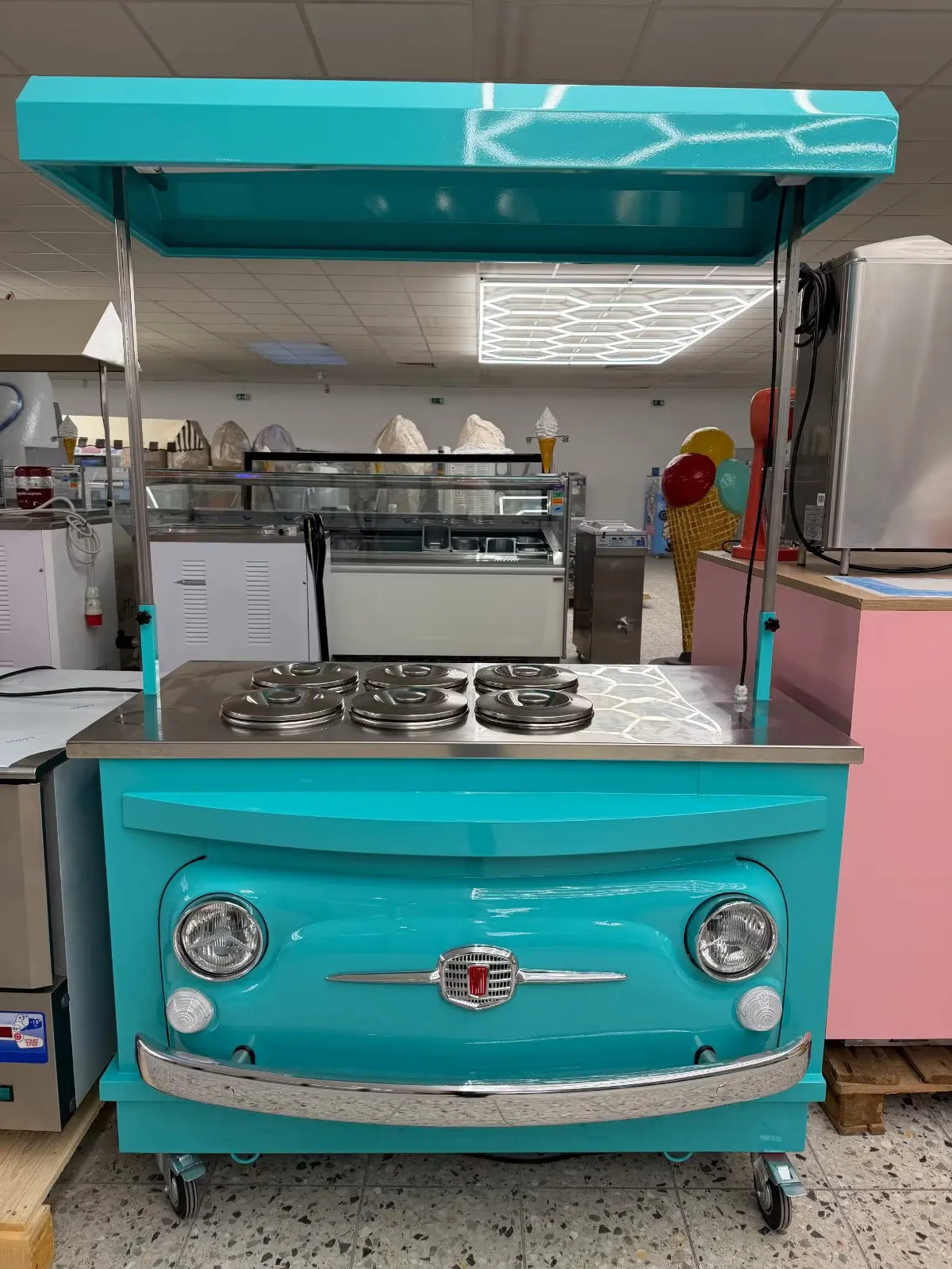 Gelato Eiswagen im Fiat-Design