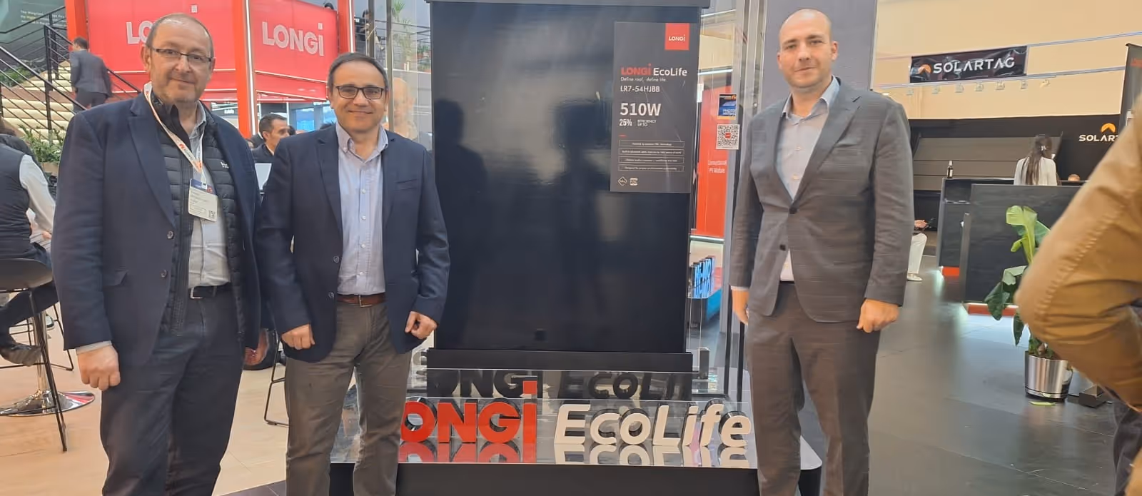 LONGi et Holaluz annoncent un partenariat stratégique chez Intersolar pour le lancement du module S10 avec la technologie HBC en Espagne