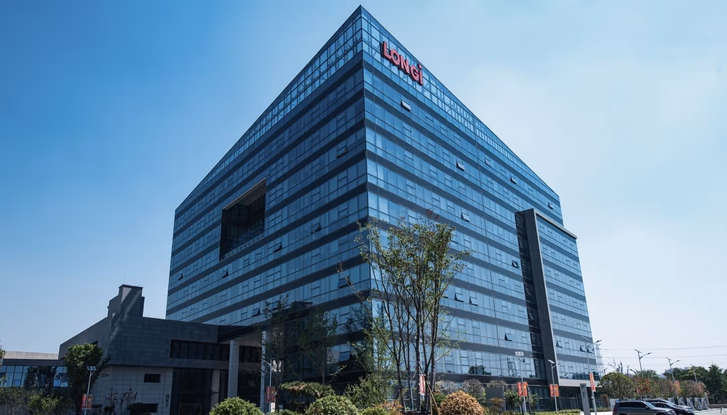 LONGi Reports Strong 2024 Results and Accelerates BC Technology Rollout