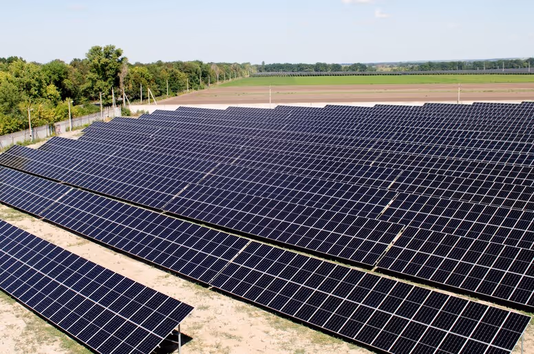 Ukrainian food processing facility secures 35% of energy needs with 2.33 MW LONGi Solar Installation