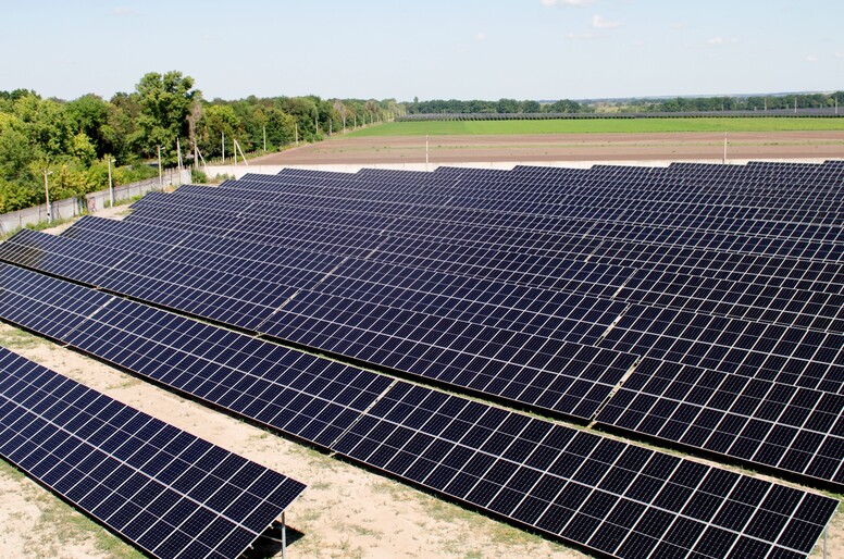 Ukrainian food processing facility secures 35% of energy needs with 2.33 MW LONGi Solar Installation