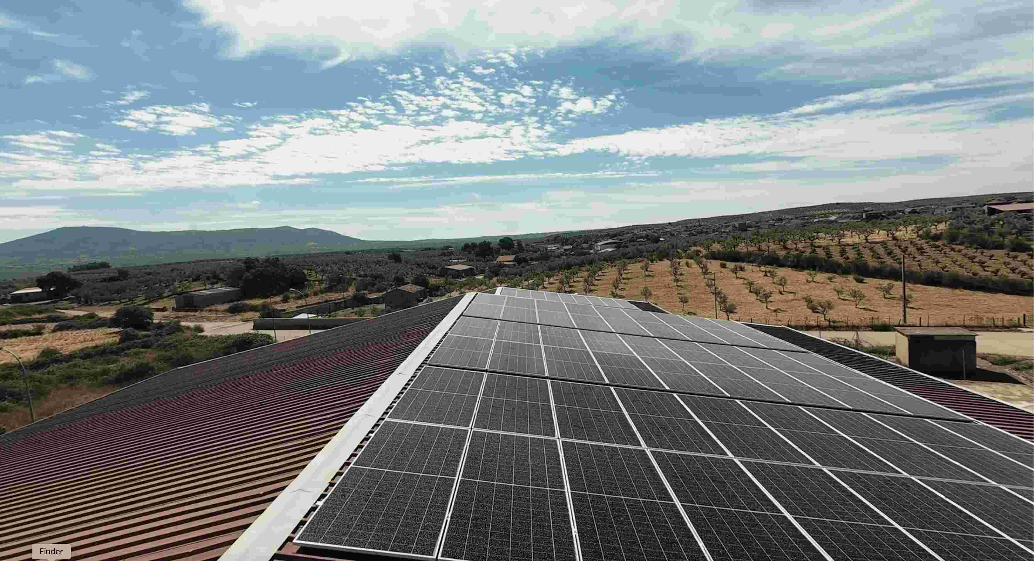 100 kWp solar installation in Hernán Pérez uses LONGi back contact modules to strengthen local energy community