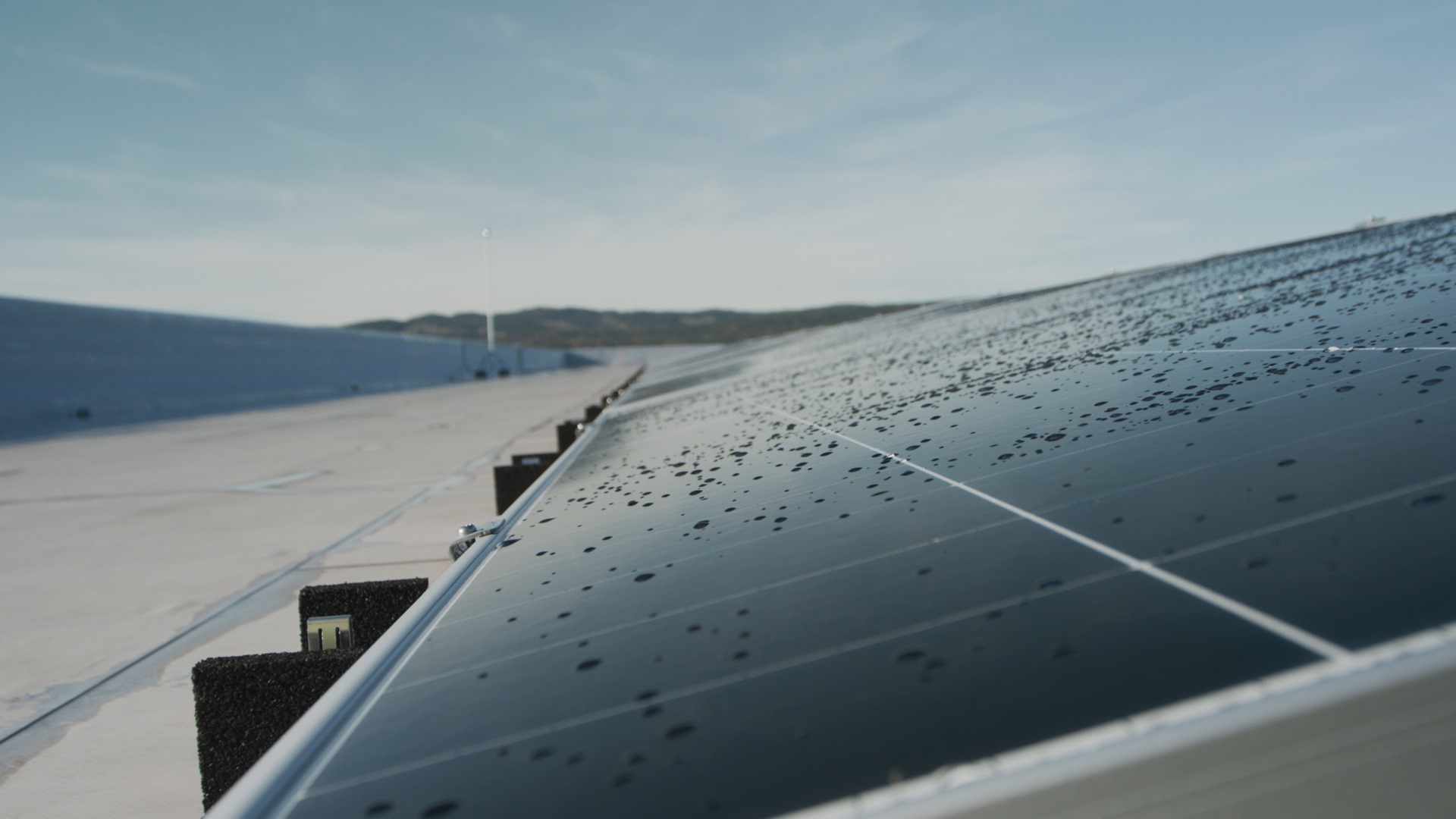 LONGi Solar powers Norway’s largest rooftop solar project with its Hi-MO X10 back contact module series at the Ahlsell Norge warehouse