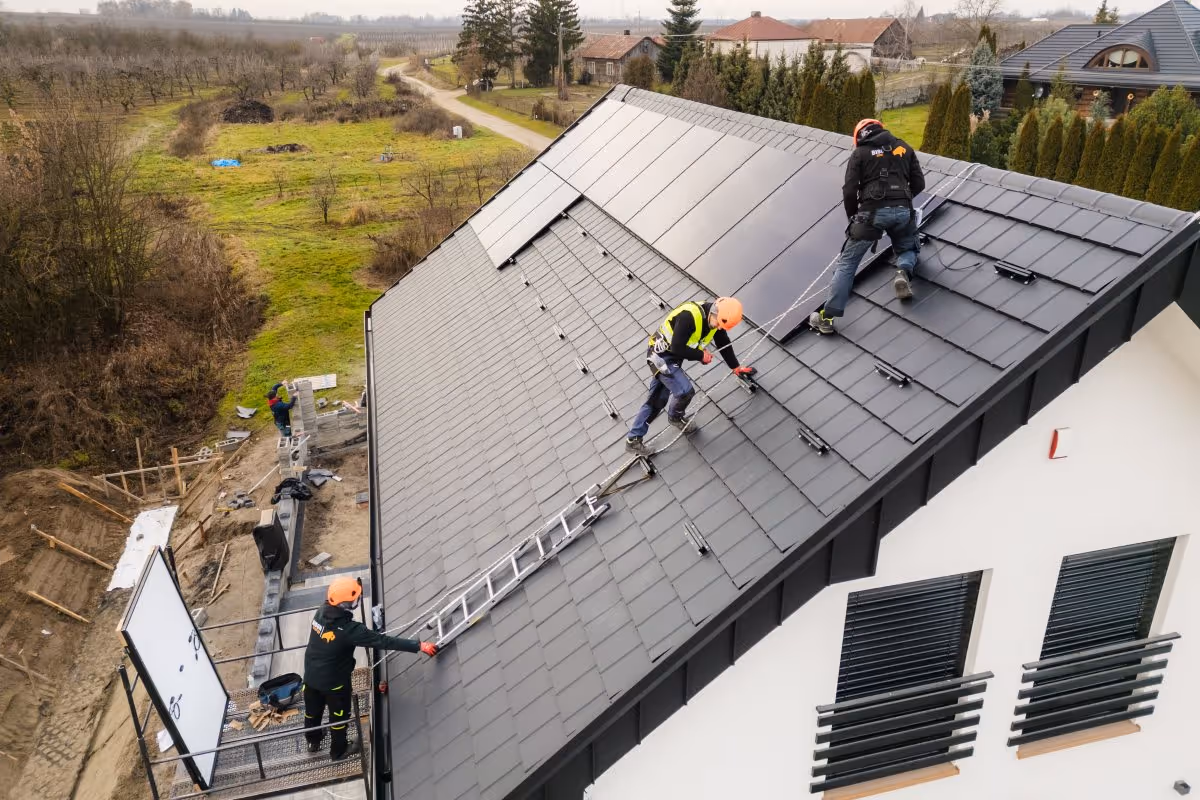Po 7 letech využívání FVE pro své podnikání přináší polský majitel sady LONGi EcoLife i do svého domova