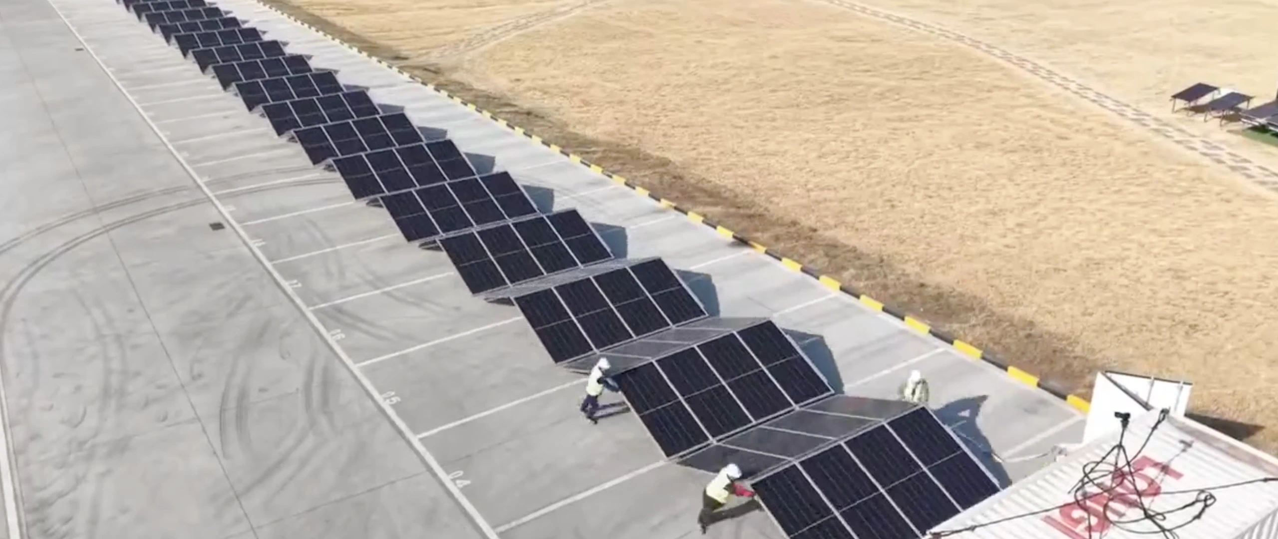 LONGi introduces the mobile solar energy station LONGi BLOCK at Intersolar Europe to replace diesel generators
