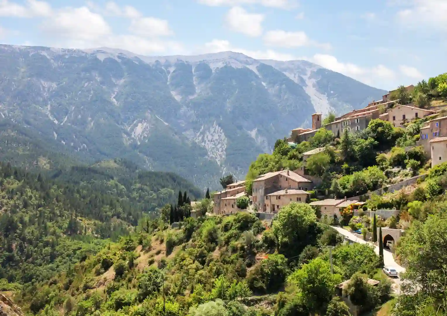 Hilltop village in the Luberon, Provence, France — classic scenery for self-guided hiking holidays with High Point Holidays.