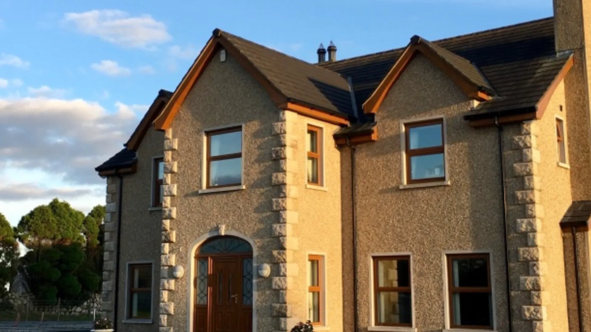Front view of Mourne Country House in Kilkeel, County Down, Northern Ireland — welcoming accommodation for self-guided walking holidays and outdoor adventures in the Mourne Mountains.