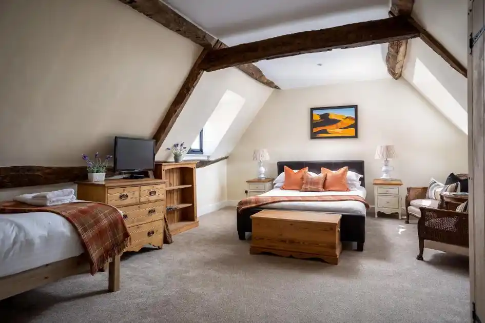 Guest room at Bantam Tea Rooms in Chipping Campden.