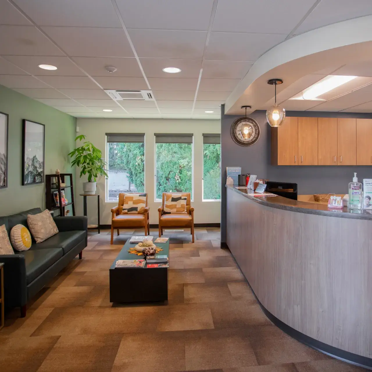 Front Desk of Creative Smiles in Vancouver, WA