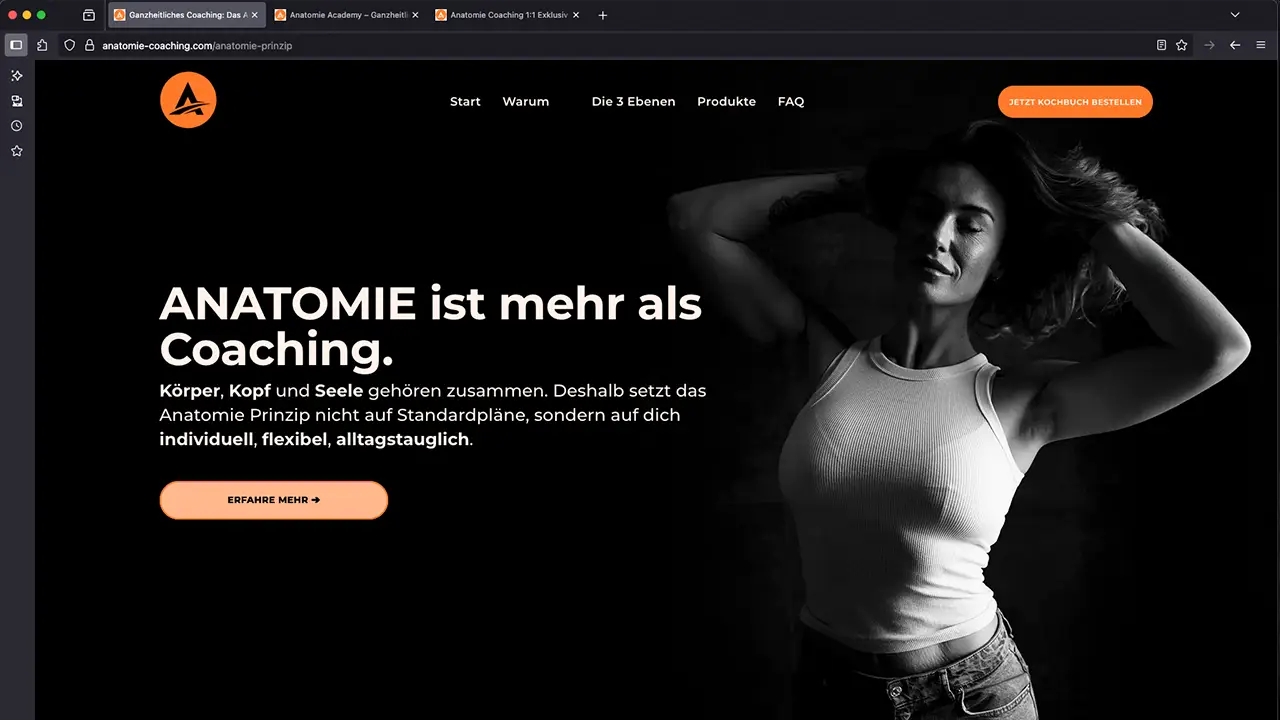 Webflow-Website für Anatomie Coaching von Anna Hahn, gestaltet von Kim Weber | dieKreativtuner – modernes Webdesign mit Fokus auf Klarheit, Struktur und Markenwirkung.