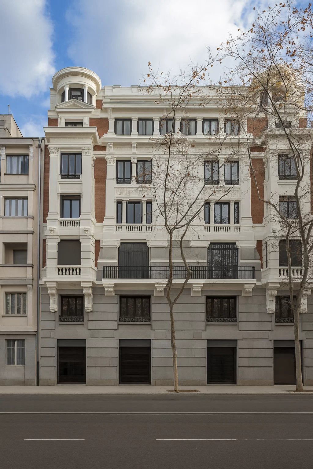 Apartment with terrace in Velázquez St.