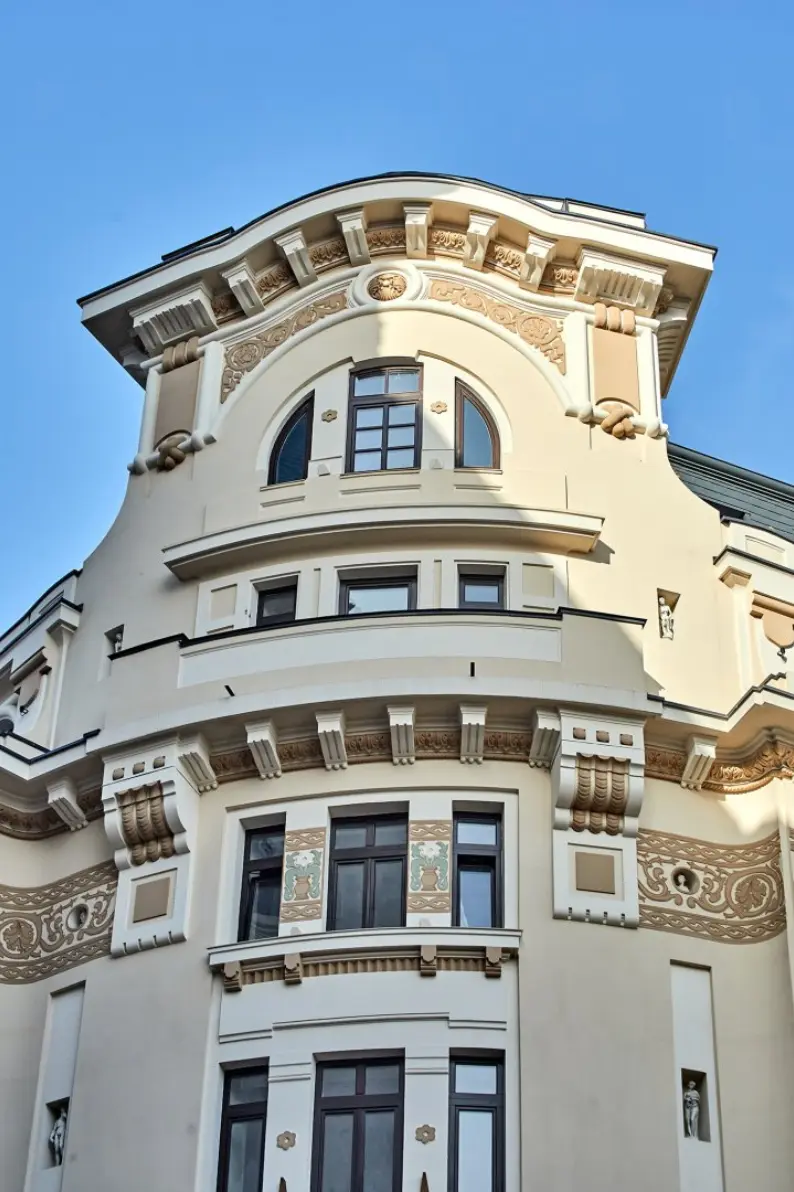 Clădirea Mille 18 Events văzută din exterior – locație modernă pentru evenimente cu terasă panoramică în inima Bucureștiului