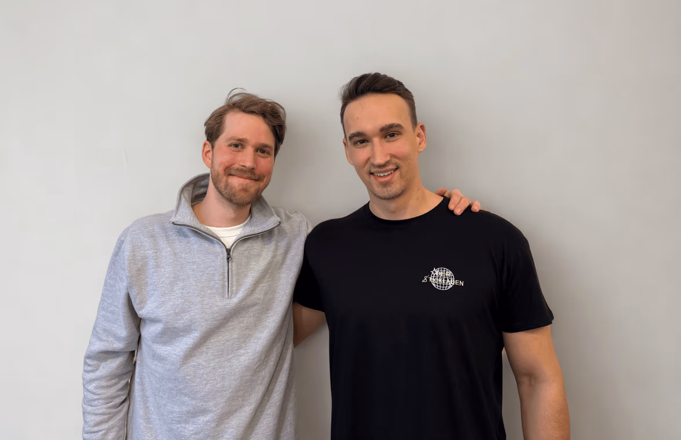 Foto des Stickladengründer-Duos Benni & Pascal 