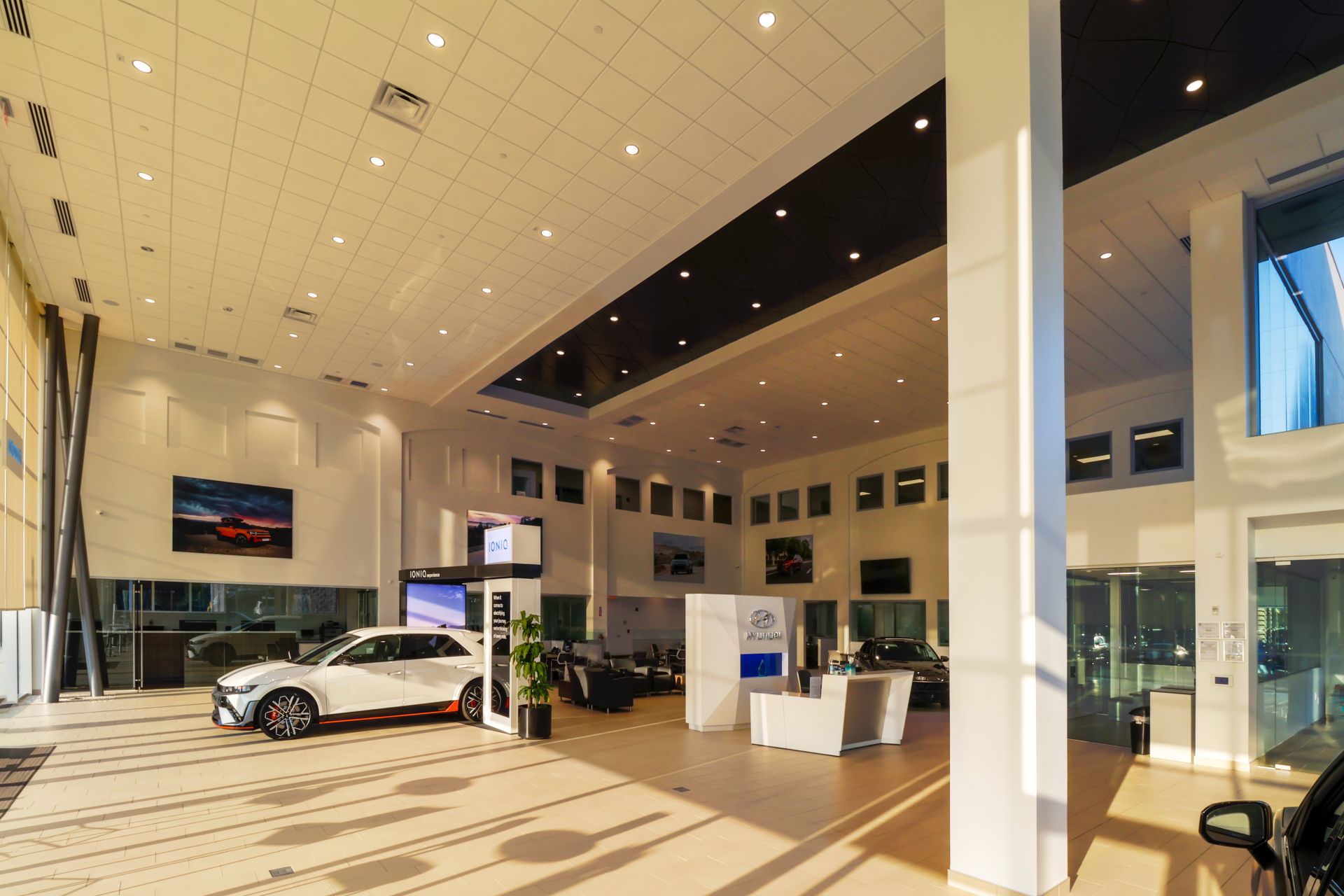 Fort Mill Hyundai — sales floor