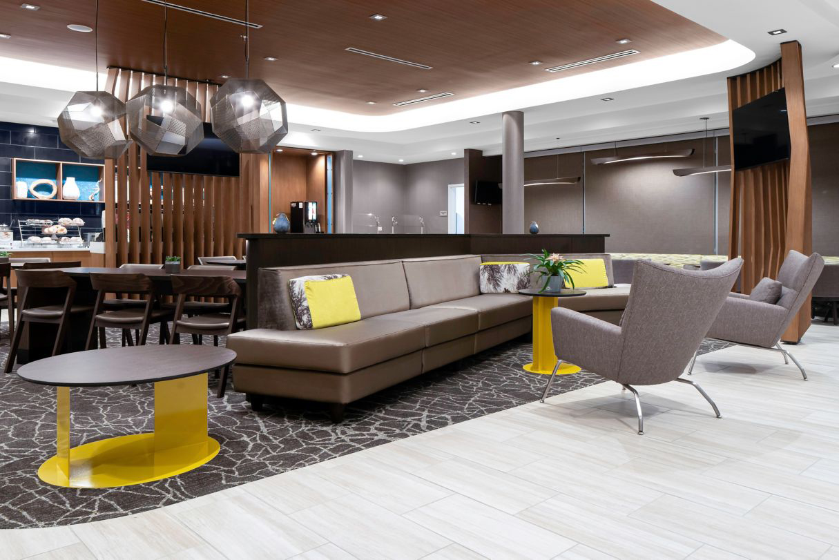SpringHill Suites Huntersville — lobby
