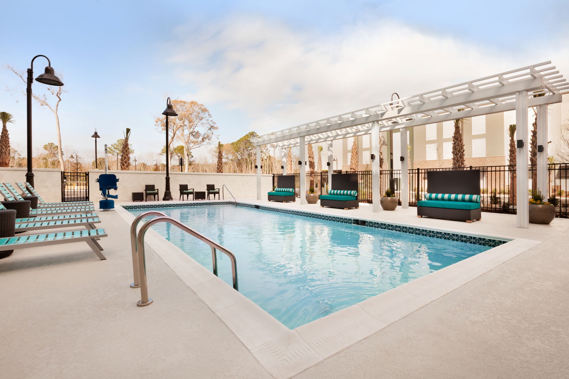 HOME2 Suites Mt Pleasant — swimming pool