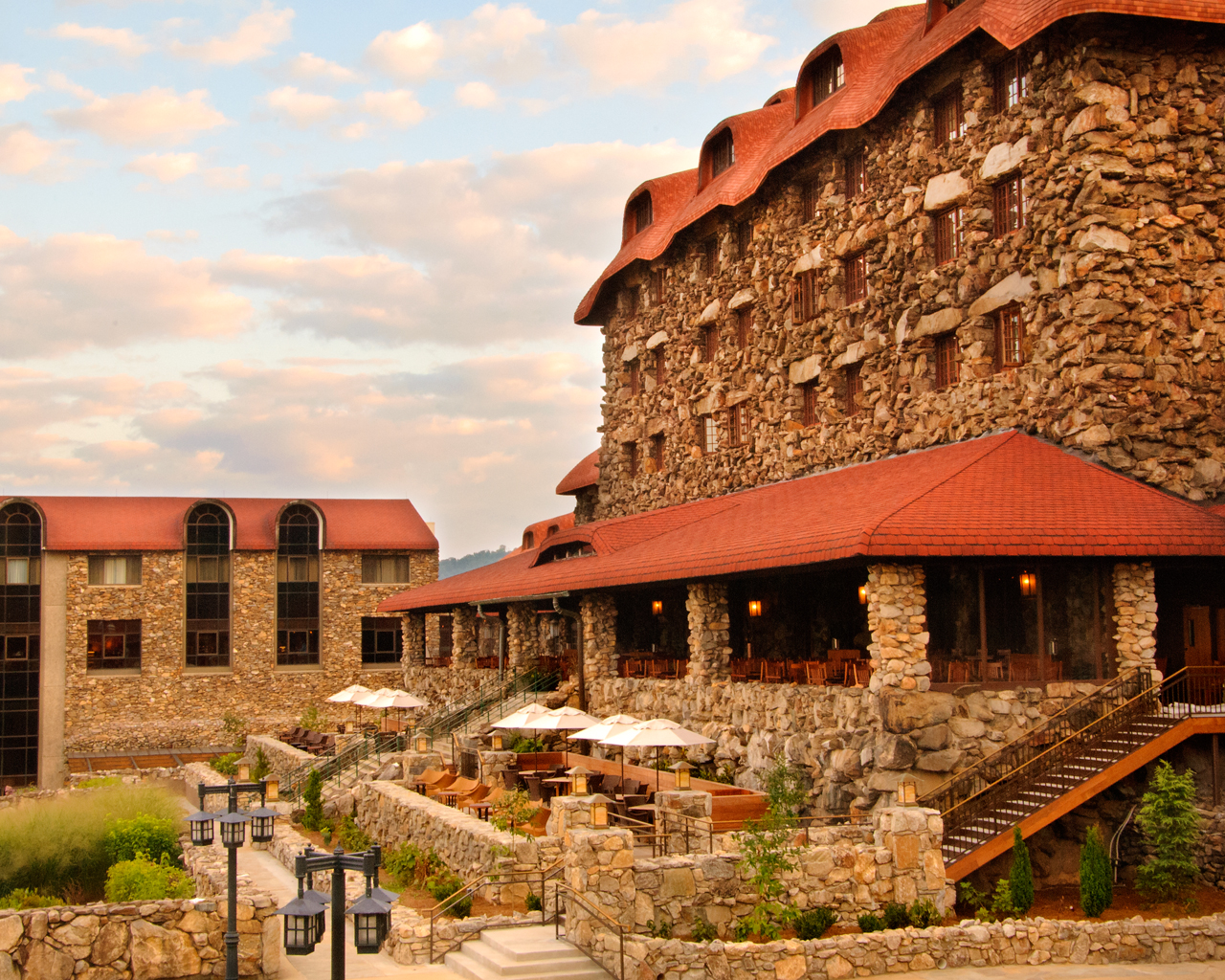 Omni Grove Park Inn — terrace