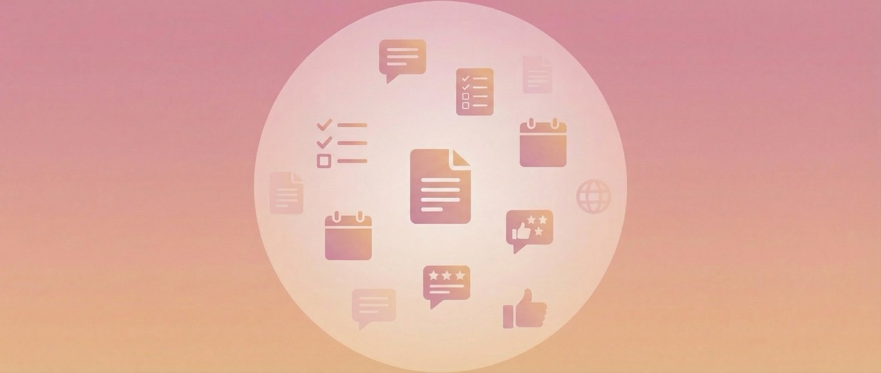 Icônes de gestion de projet incluses dans un cercle sur un fond dégradé rose et beige, montrant des documents, calendriers, listes de contrôle, discussions et évaluations.