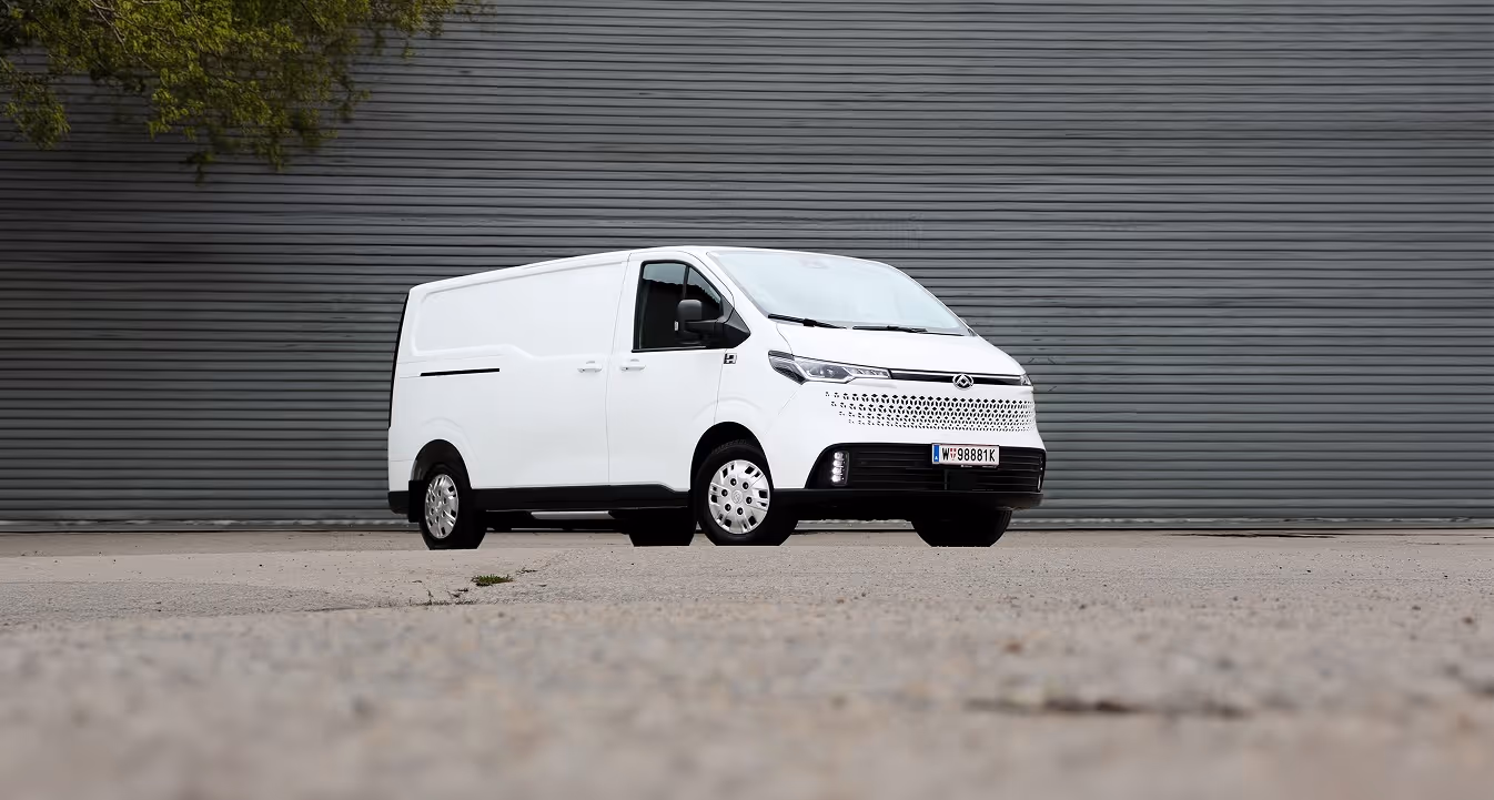 Seitenansicht des MAXUS DELIVER 7 Diesel