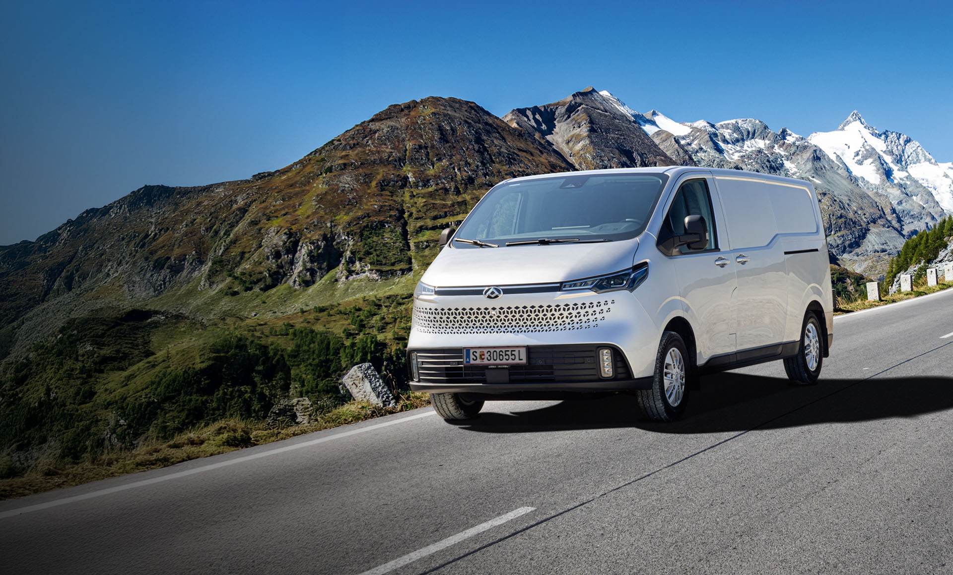 MAXUS T 60 MAX im Gelände