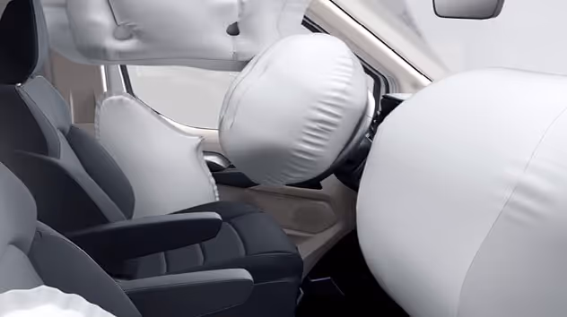 Offene Airbags des MAXUS DELIVER 7 für zusätzliche Sicherheit für Insassen. 